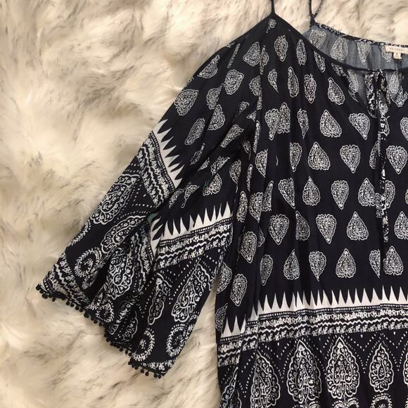 En Creme ASOS Boho Bandana Print Dark Blue & White Cold Shoulder Shift Dress - Picture 4 of 12